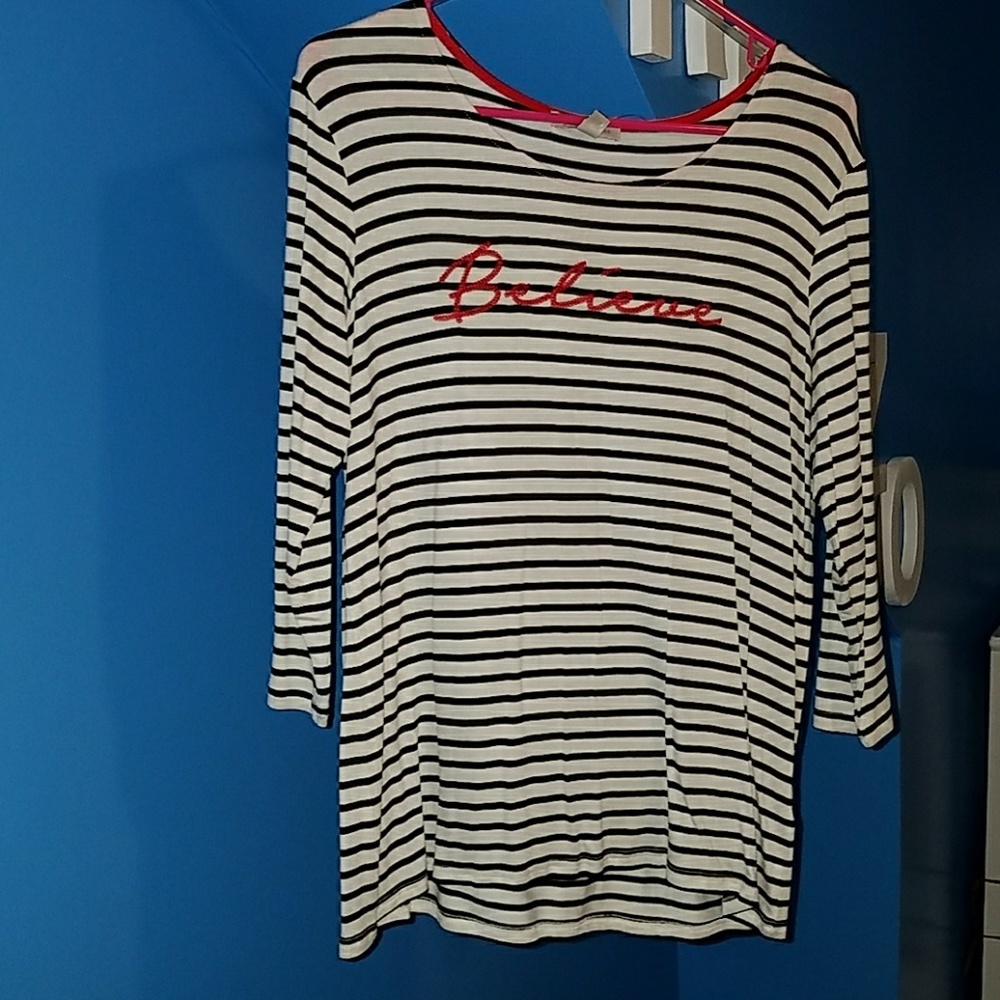 3/4 sleeve shirt
